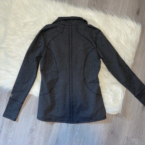 Calia by Carrie Underwood Gray Printed Zip Up - Picture 6 of 7